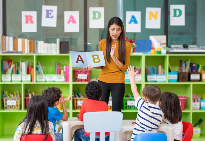 teaching-your-preschooler-how-to-spell